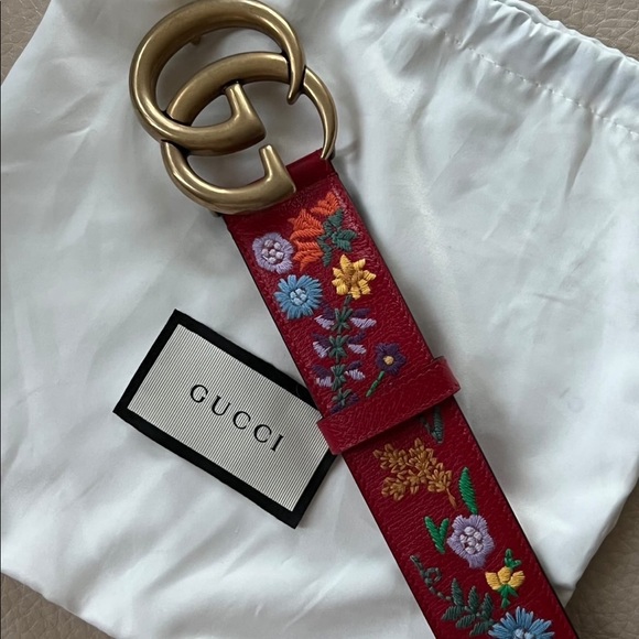 SOLD Excellent condition Gucci belt size 90 - Picture 5 of 6
